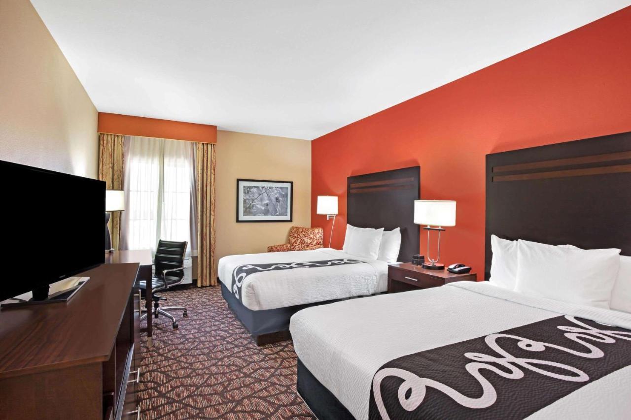 La Quinta By Wyndham Pecos Hotel Room photo